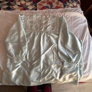 Barbizon long nightgown